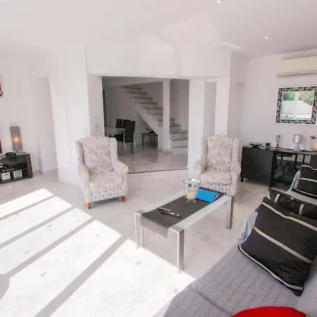 Gila - Sea View With Private Pool In *